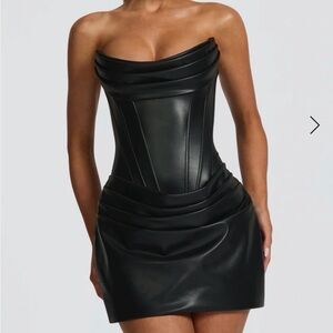 NEW Elegant Black Strapless Corset Dress